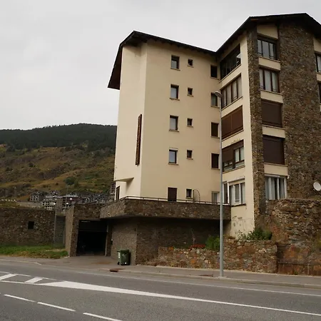 Apartament El Tarter-vacances Pirinenca *